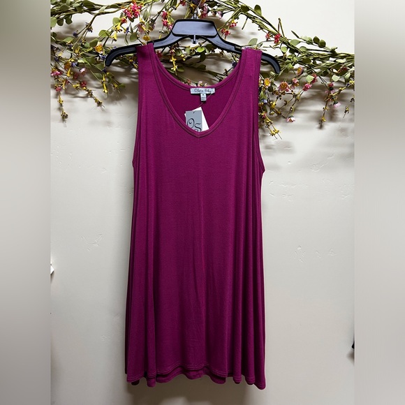Olivia Sky Dresses & Skirts - New with Tags Olivia Sky Sleeveless Relaxed Tunic Tank Top Dress